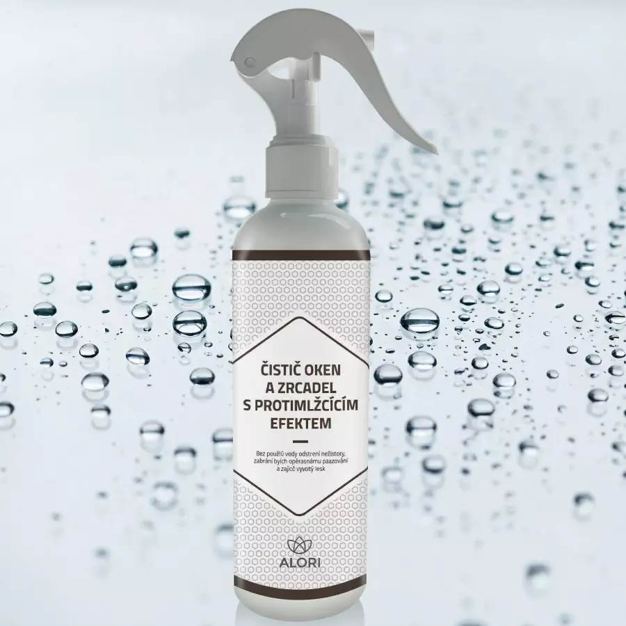 Čistič okien a zrkadiel s protizahmlievacím efektom