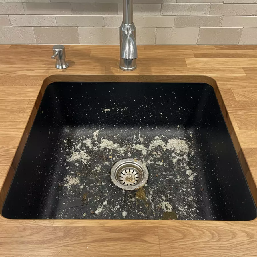 Čistič granitových drezov